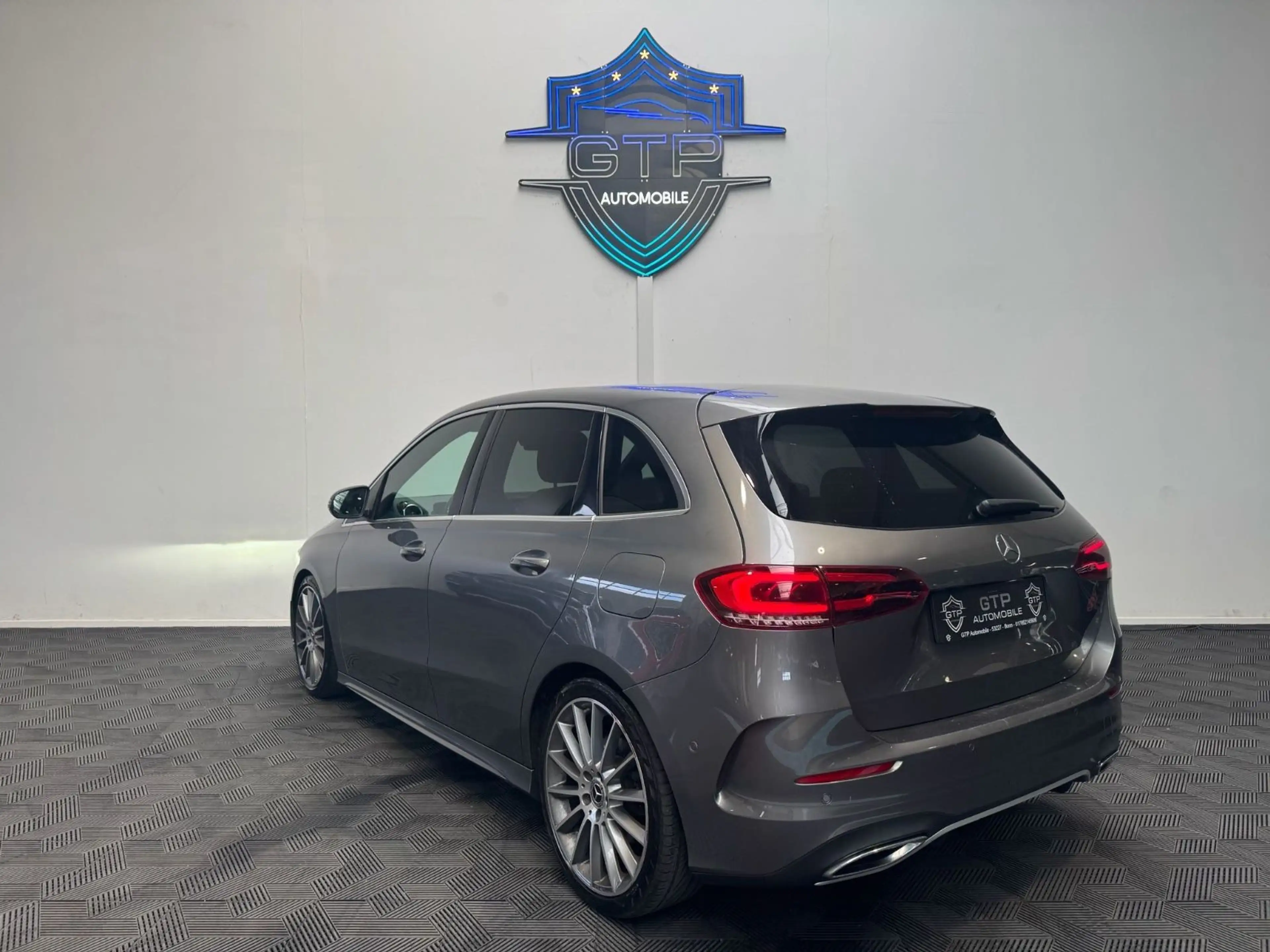 Mercedes-Benz B 220 d *AMG*360°Kam*AHK*Memory* — photo 4