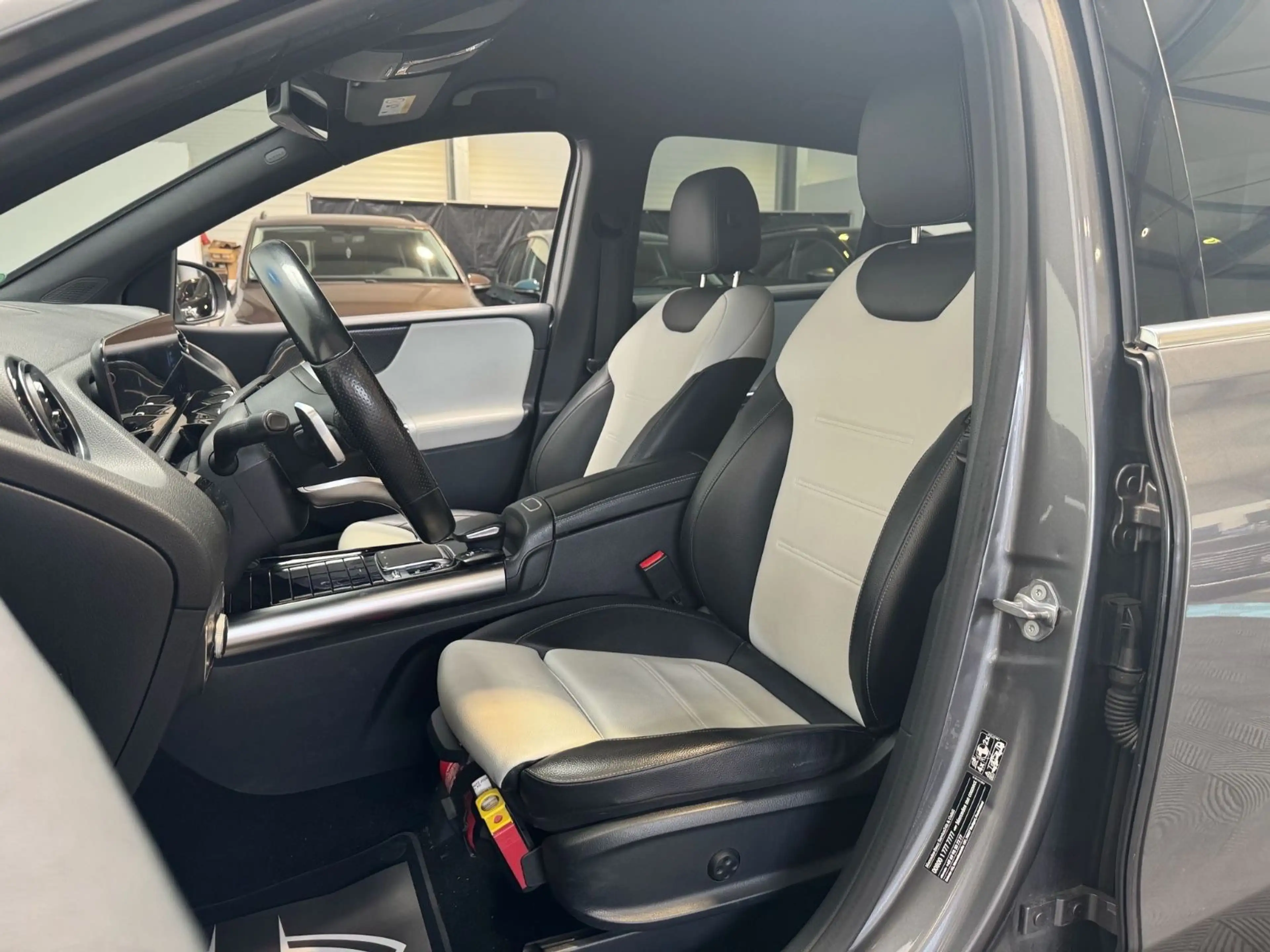 Mercedes-Benz B 220 d *AMG*360°Kam*AHK*Memory* — photo 9