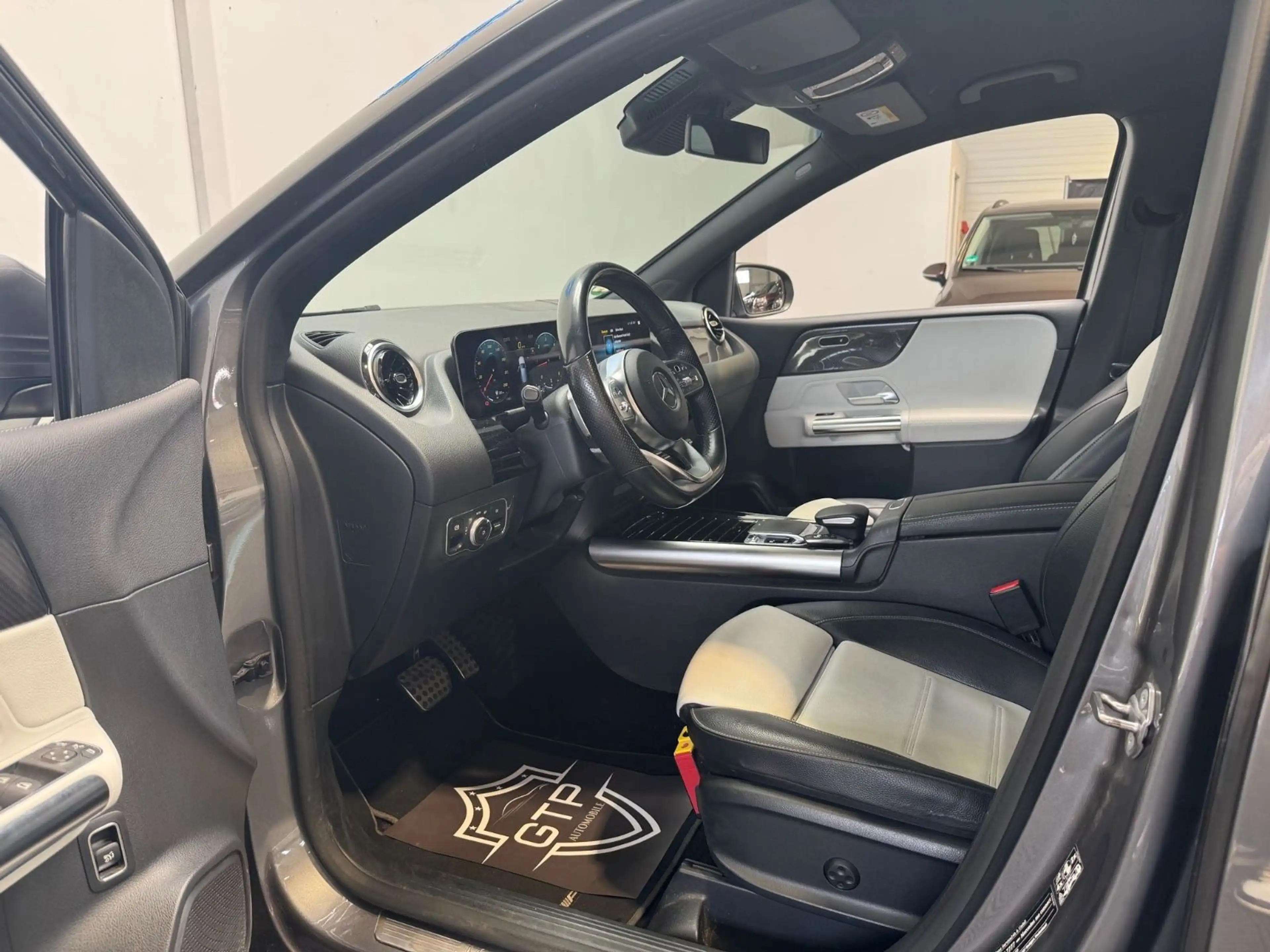 Mercedes-Benz B 220 d *AMG*360°Kam*AHK*Memory* — photo 10