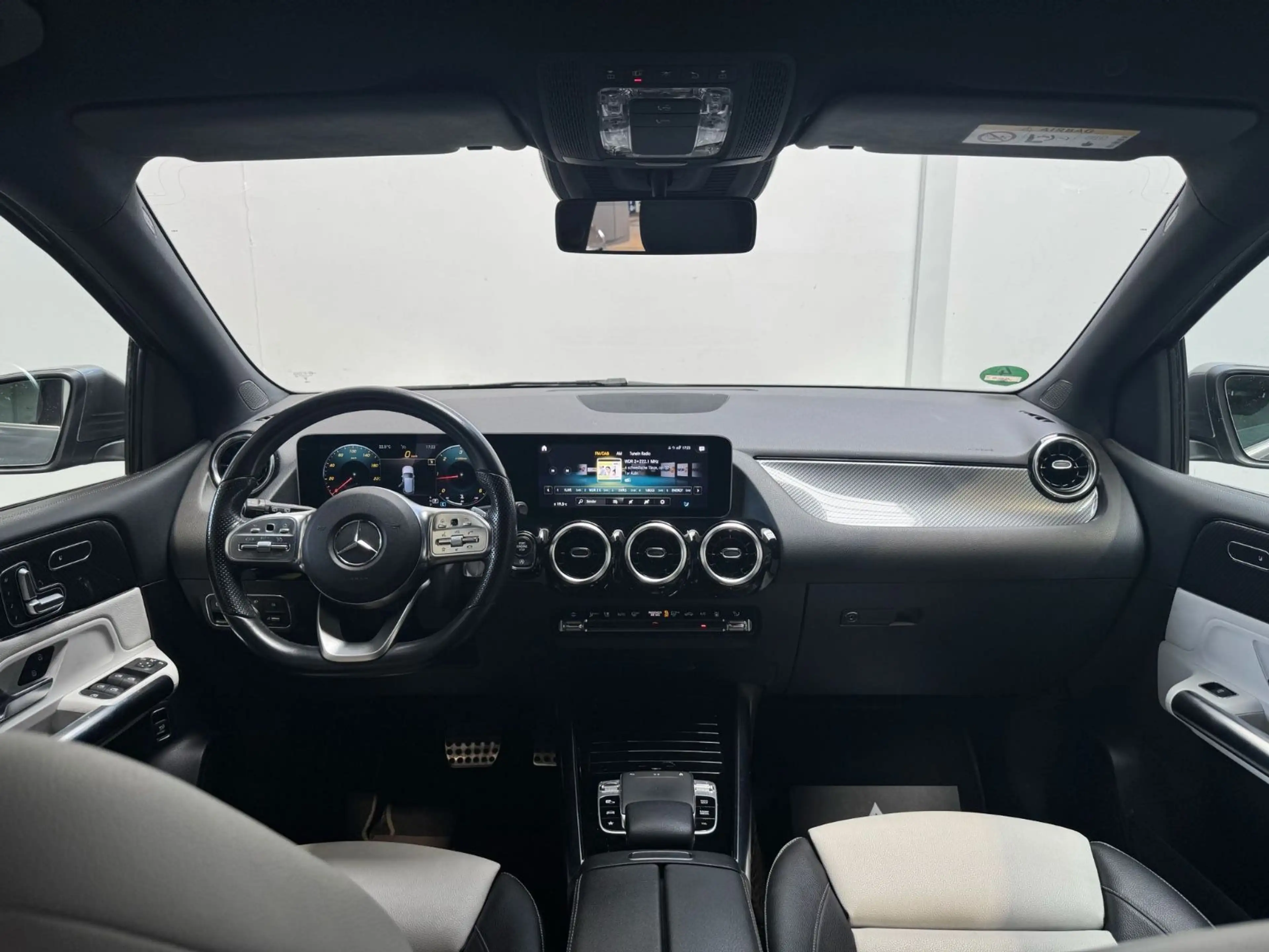 Mercedes-Benz B 220 d *AMG*360°Kam*AHK*Memory* — photo 14
