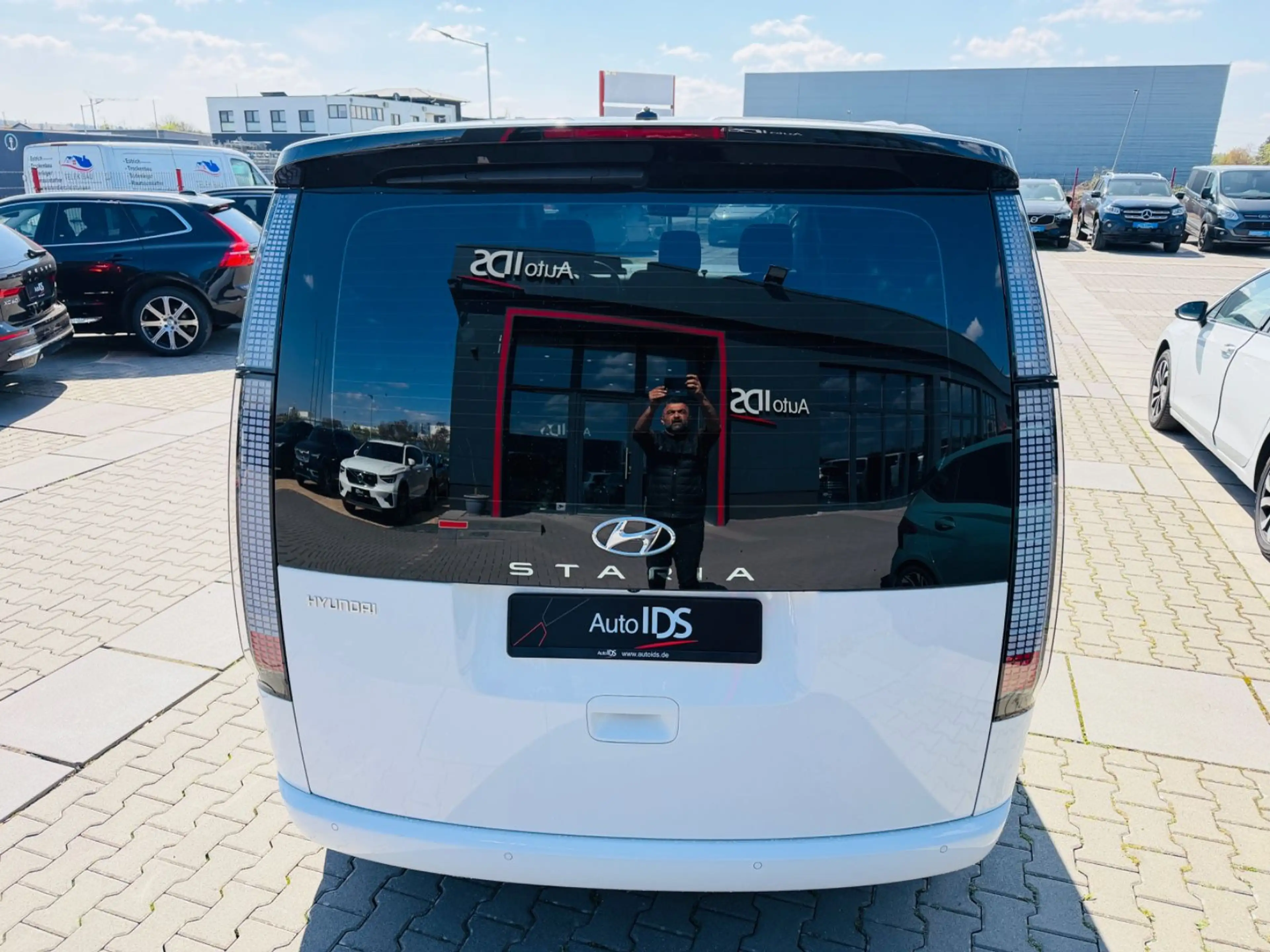 Hyundai STARIA Trend 2WD Aut/Navi/360Kam/9 Sitzer — photo 5