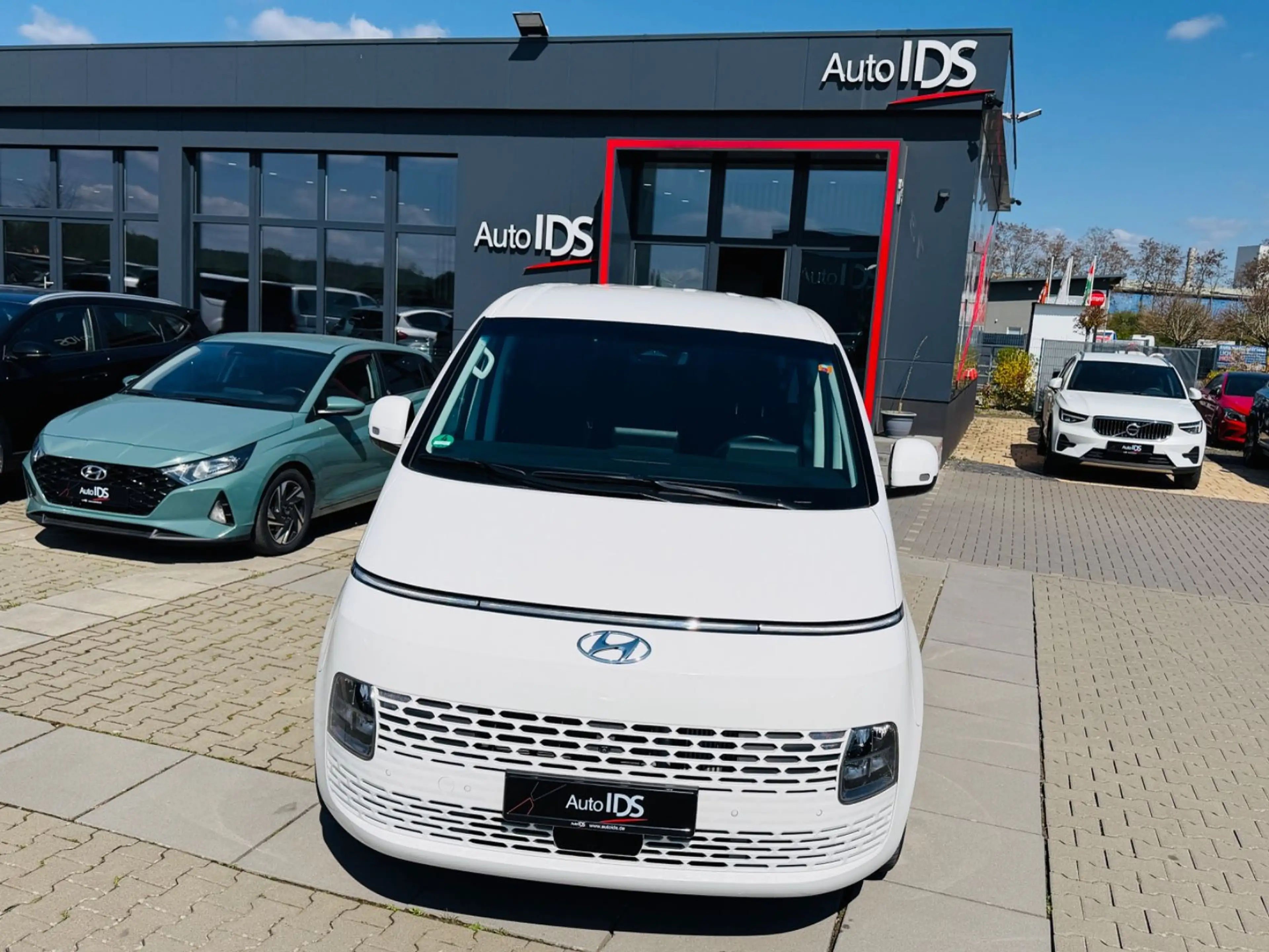 Hyundai STARIA Trend 2WD Aut/Navi/360Kam/9 Sitzer — photo 11