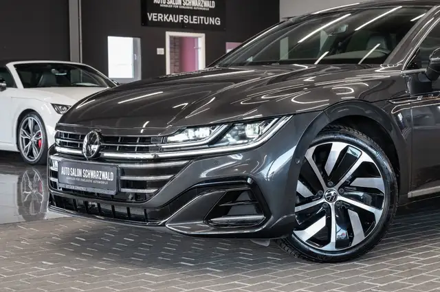 Volkswagen Arteon view 3