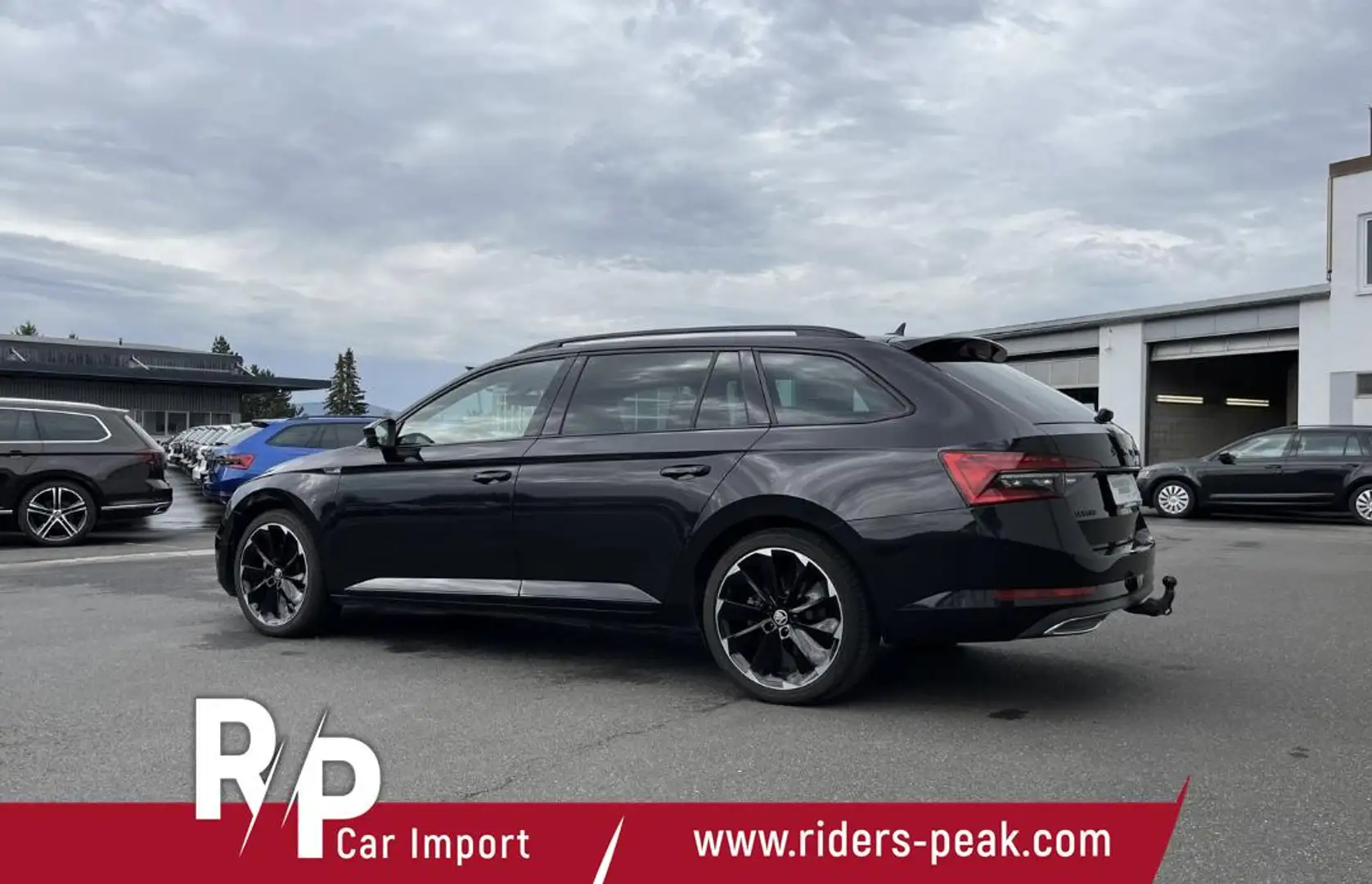 Skoda Superb Combi Sportline iV /AHK/CANTON/8-FACH ALU/DIG C... Schwarz - 1