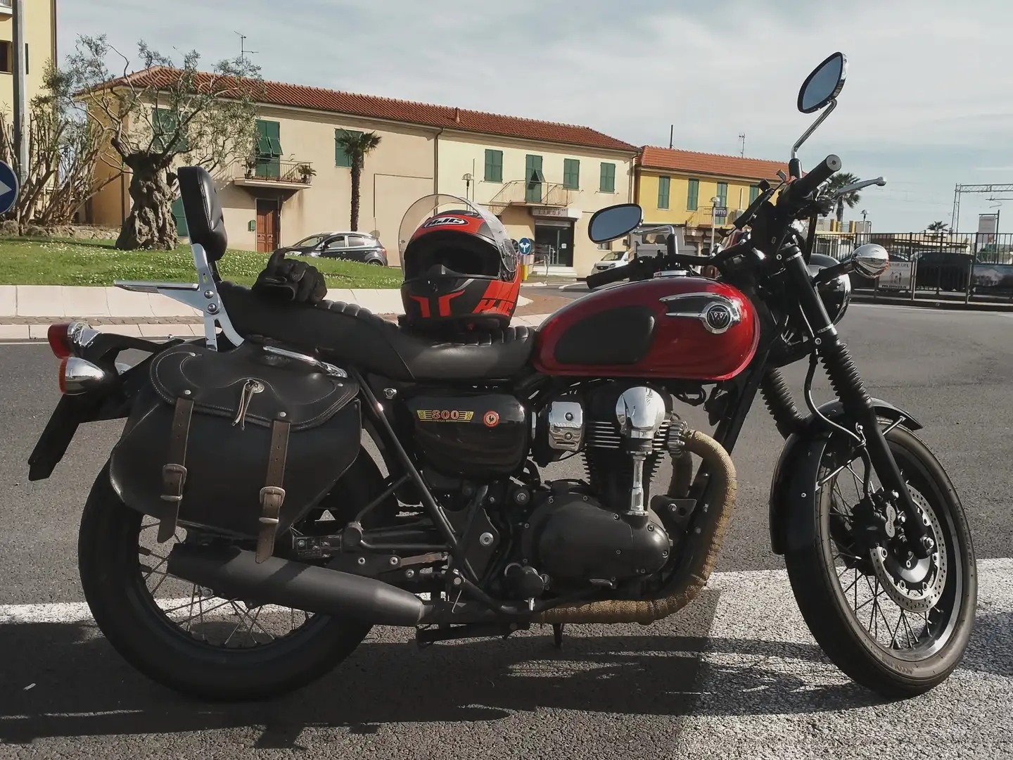 Kawasaki W 800 SPECIAL EDITION Czerwony - 1