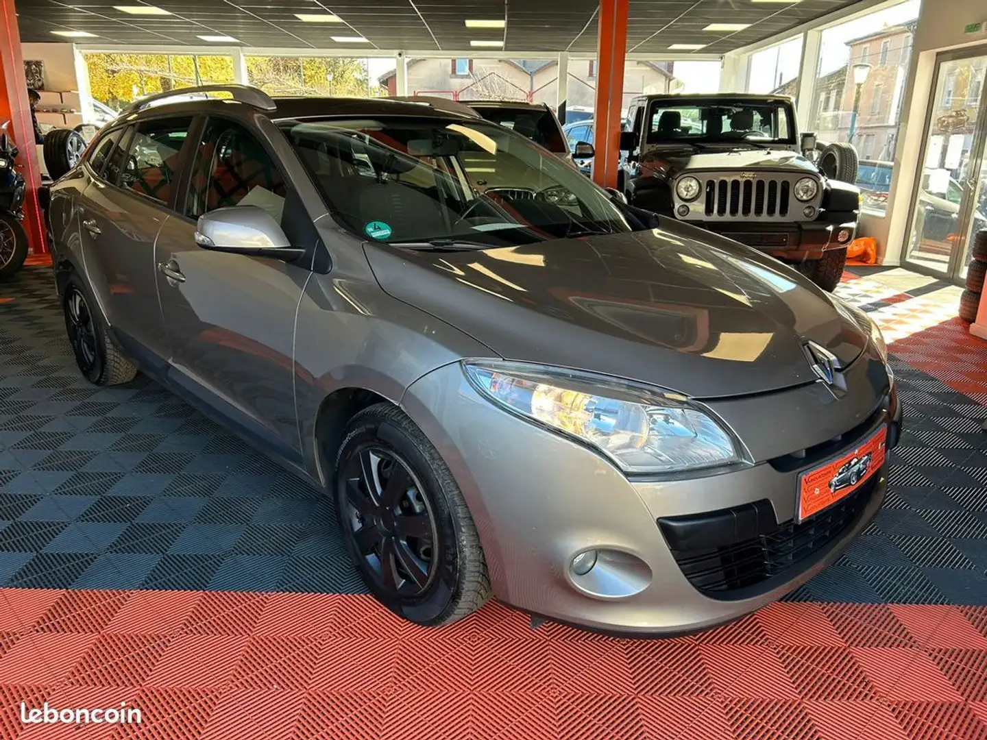 Renault Megane III Estate Pack EXPRESSION 1.5 DCI eco2 110 cv Garantie 12 mois - 1