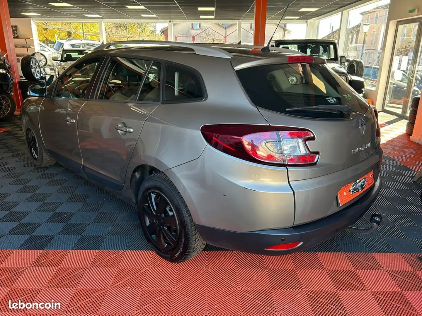 Renault Megane III Estate Pack EXPRESSION 1.5 DCI eco2 110 cv Garantie 12 mois - 2