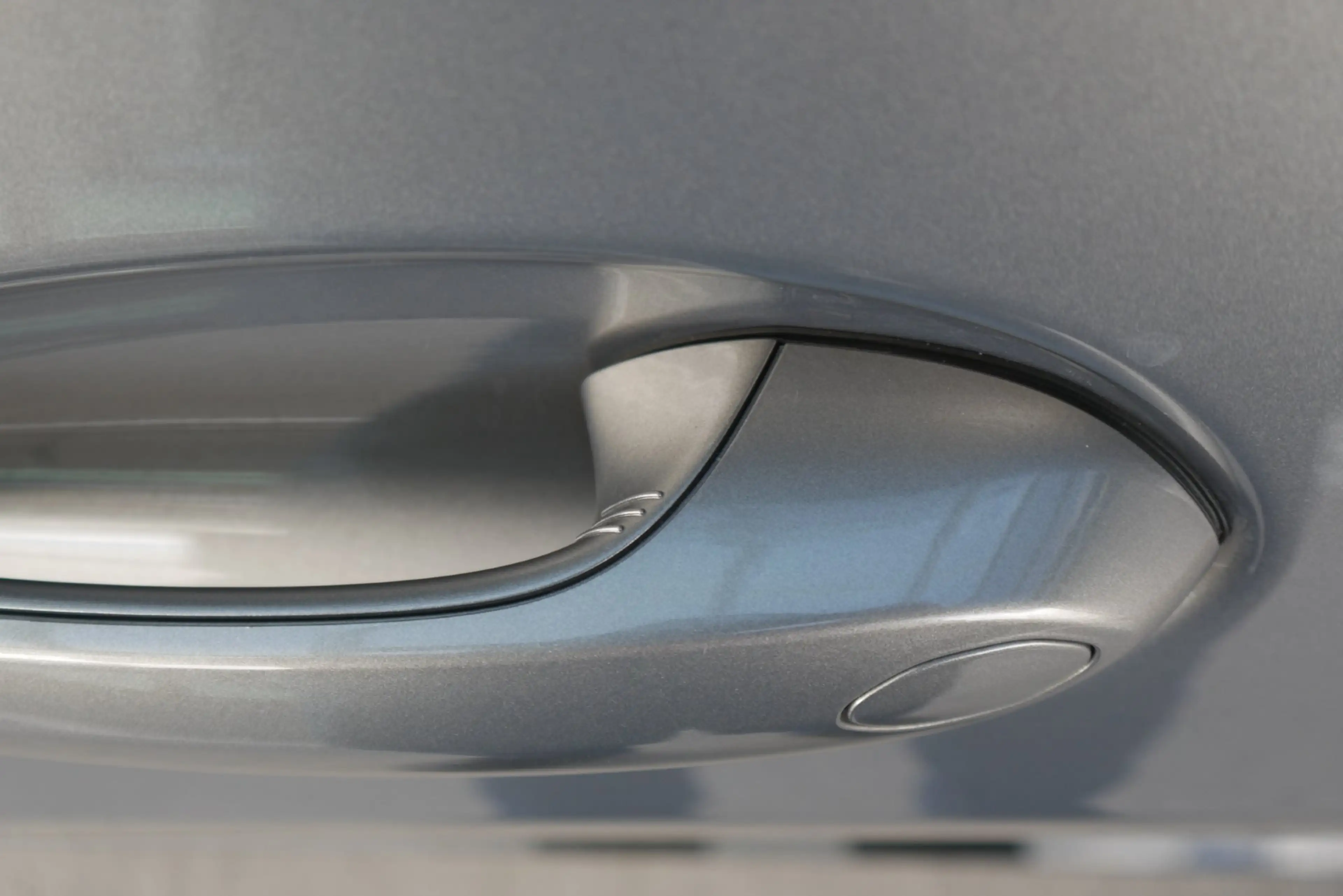 BMW M4 Competition M xDrive *Laserlicht/Memorysitz/Innovationspaket/360°/Nackenwärmer/Head-Up/H&K Sound* — photo 7