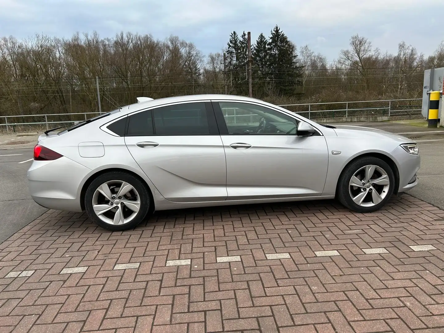 Opel Insignia Insignia Grand Sport 1.5 Turbo Dynamic Argent - 1