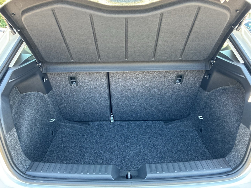 SEAT Ibiza Reference Edition 1.0 80PS — photo 5