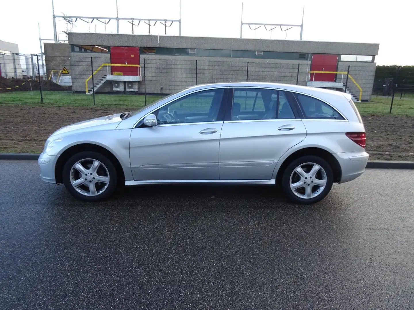 Mercedes-Benz R 350 4-Matic 6 pers Grau - 2