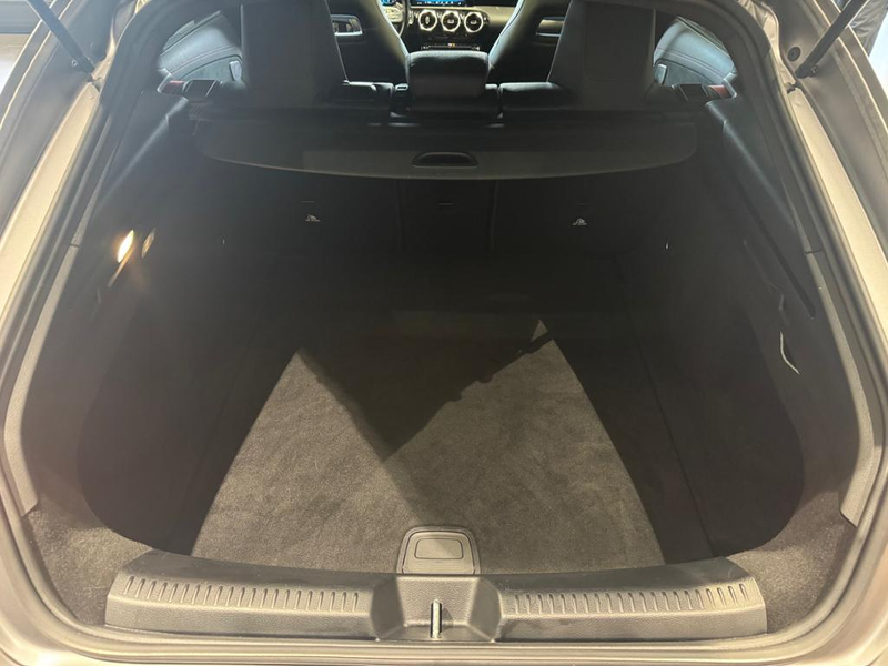 Mercedes-Benz CLA 35 AMG AMG CLA 35 4M *Pano Night Burmester Kamera — photo 12