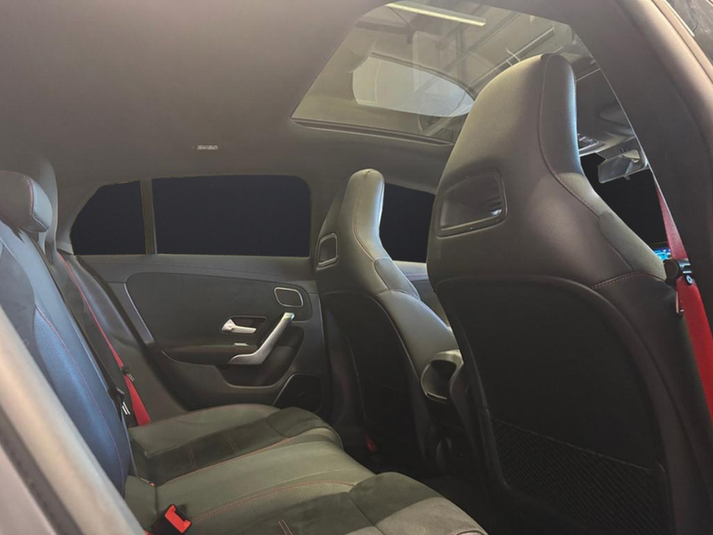 Mercedes-Benz CLA 35 AMG AMG CLA 35 4M *Pano Night Burmester Kamera — photo 7