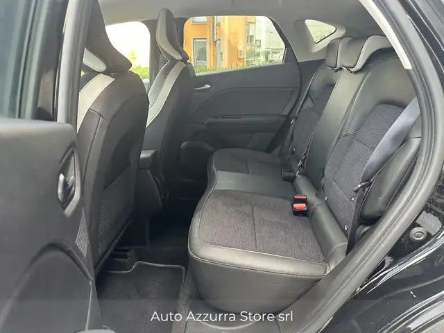 Renault Captur view 15