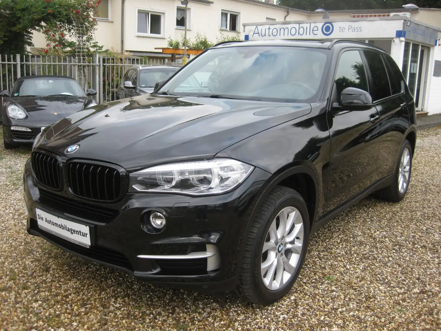BMW X5 xDrive30d/7Sitze/Pano/2.Hd./Navi/Xenon/19Zoll Noir - 1