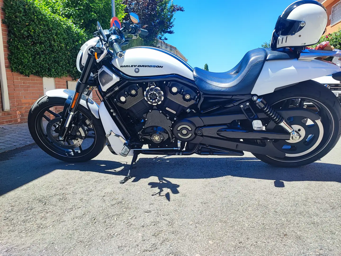 Harley-Davidson VRSC Night Rod escapes & centralita - 2