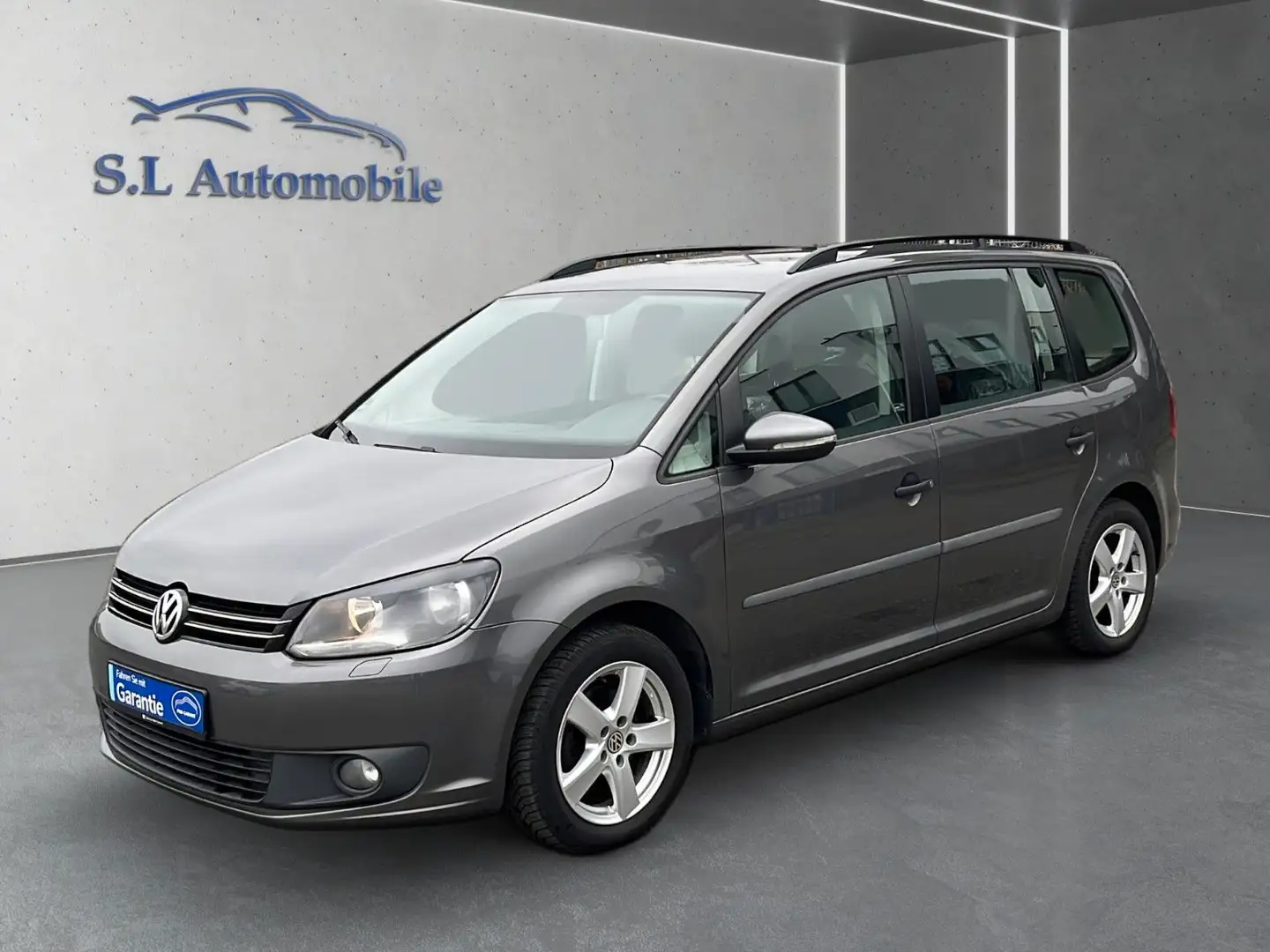 Volkswagen Touran Trendline BMT Wagen Nr.:031 Gris - 2