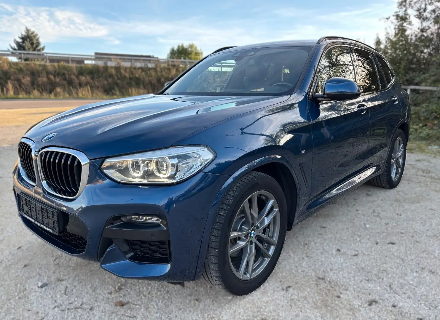 BMW X3 xDrive 20 d M Sport,LED,Navi,SHZ - 1