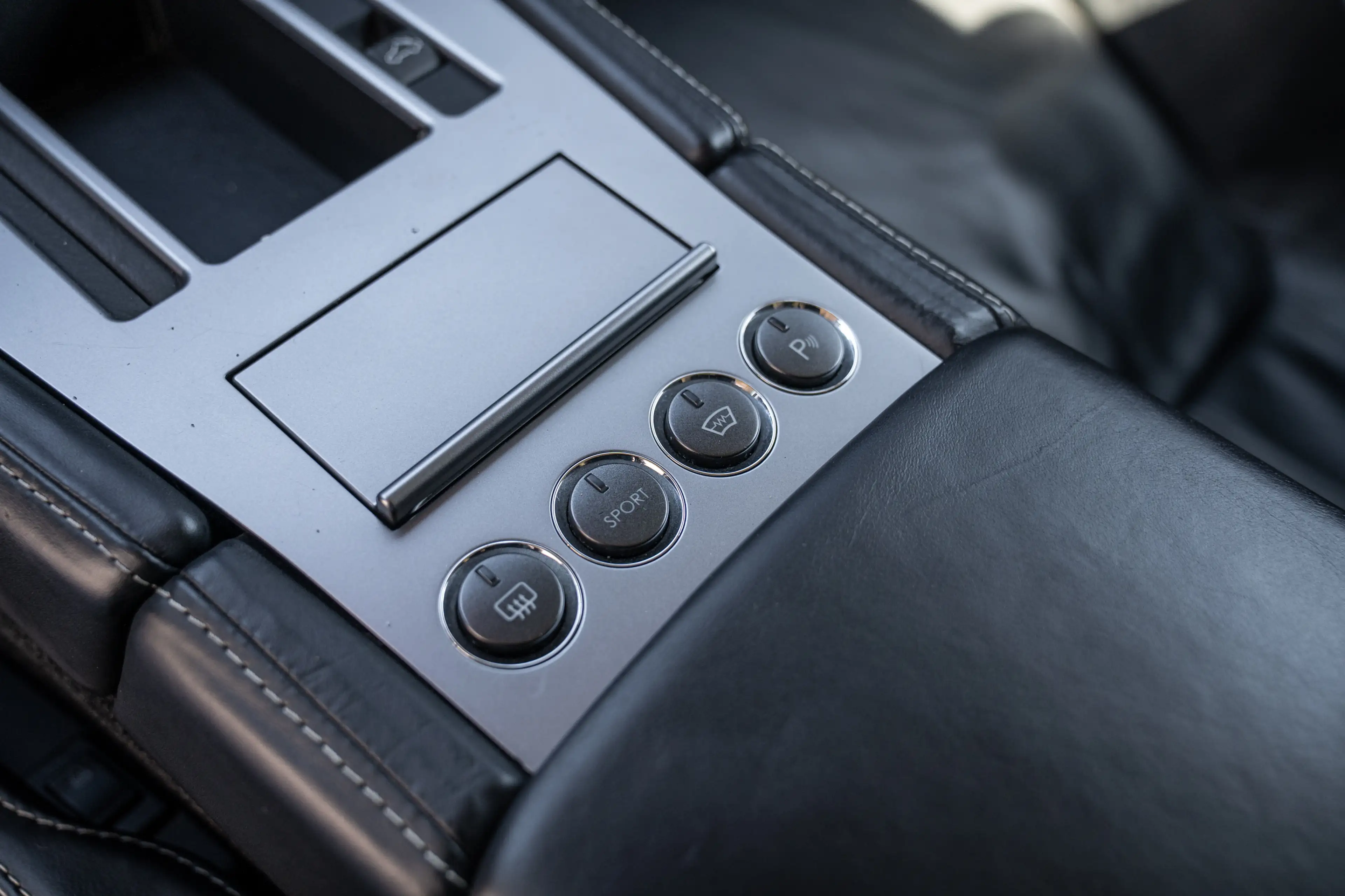 Aston Martin DB9 Volante 5.9i V12 BELGIAN CAR/FULL HISTORY — photo 14