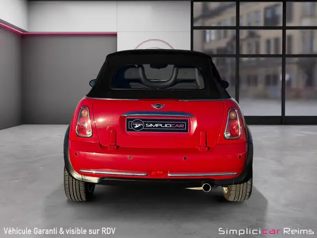 Mini Convertible view 6