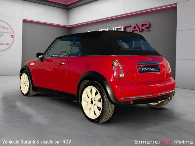 Mini Convertible view 5