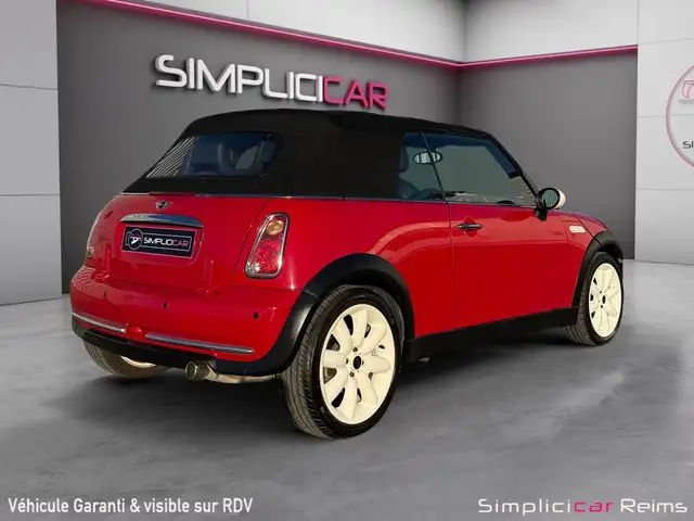 Mini Convertible view 7