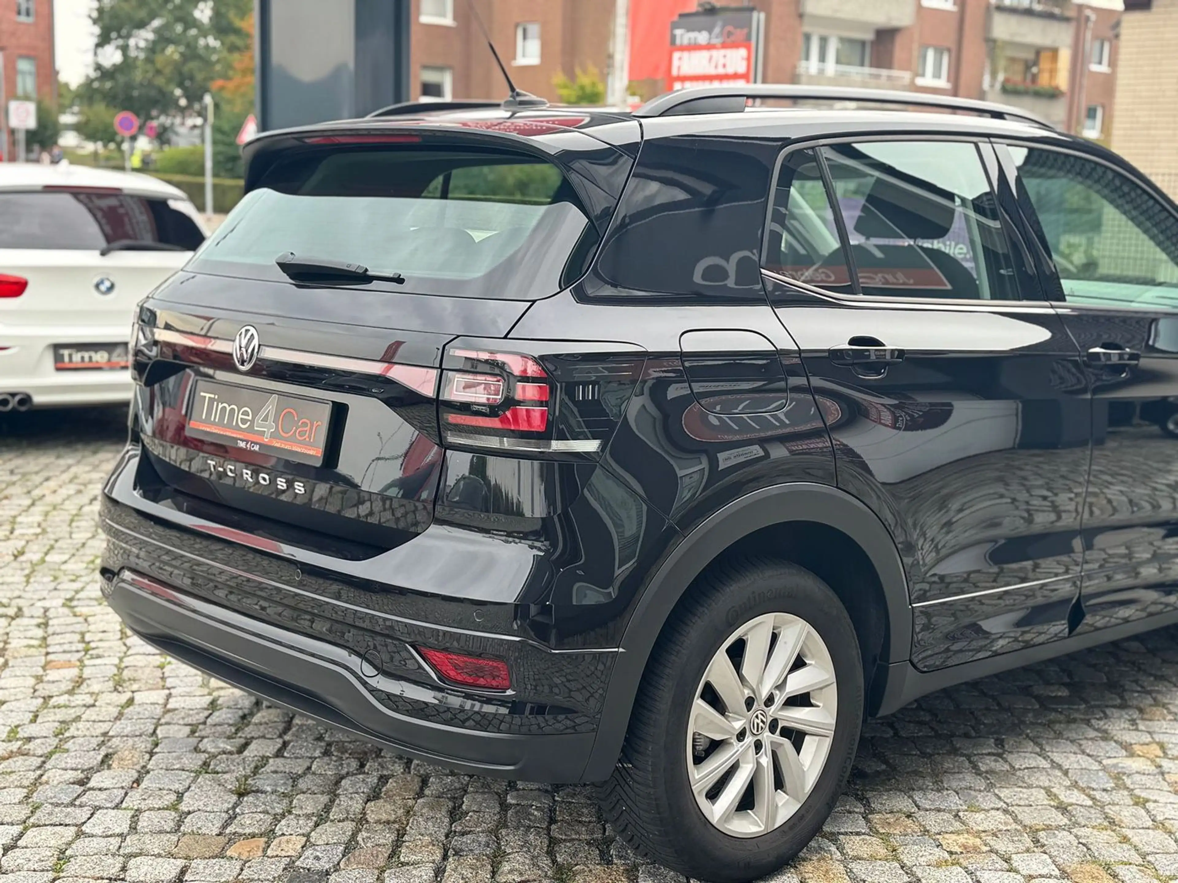 Volkswagen T-Cross Life R-Line CarPlay Navi Tempo Autom. — photo 12