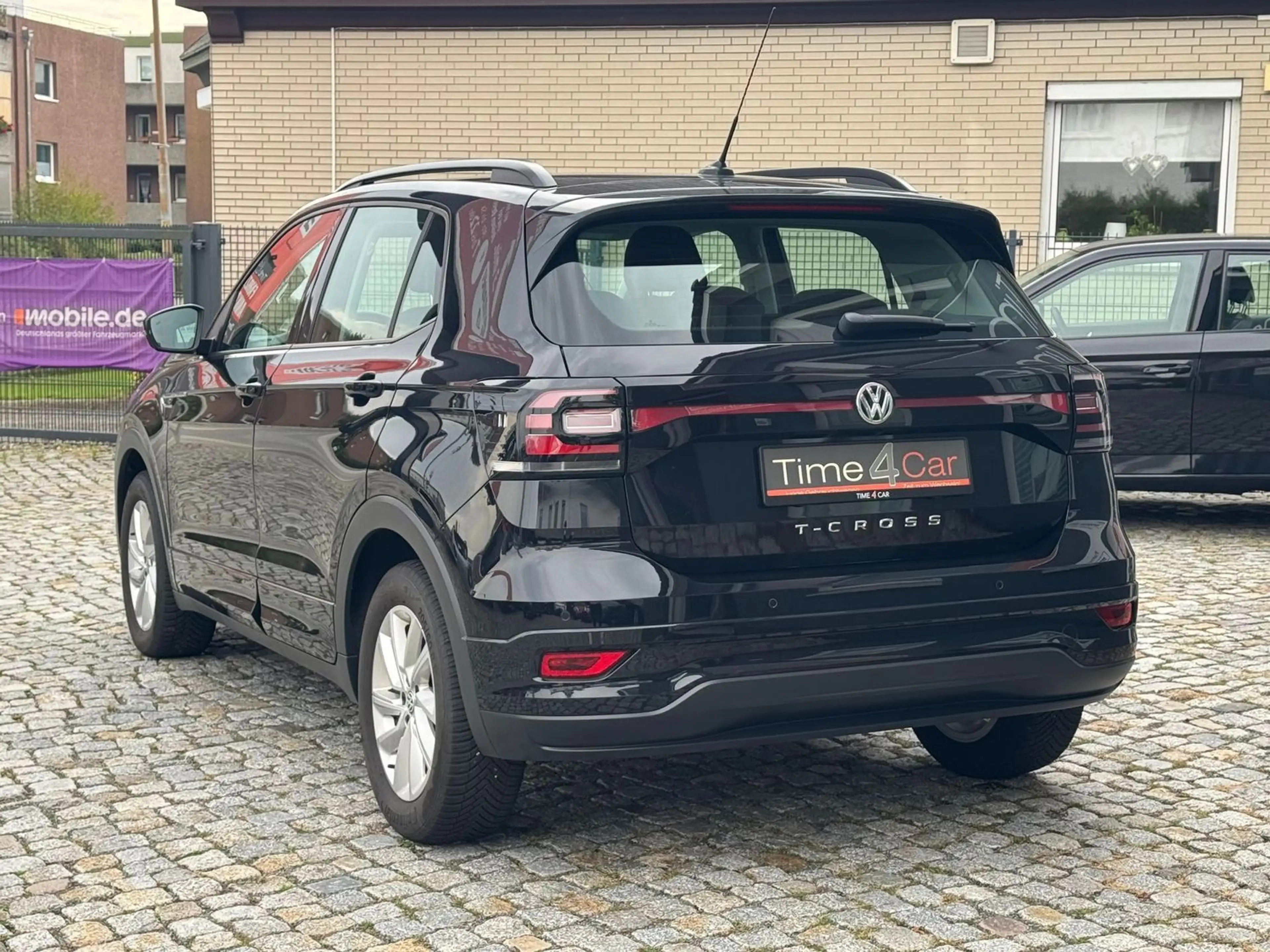 Volkswagen T-Cross Life R-Line CarPlay Navi Tempo Autom. — photo 7