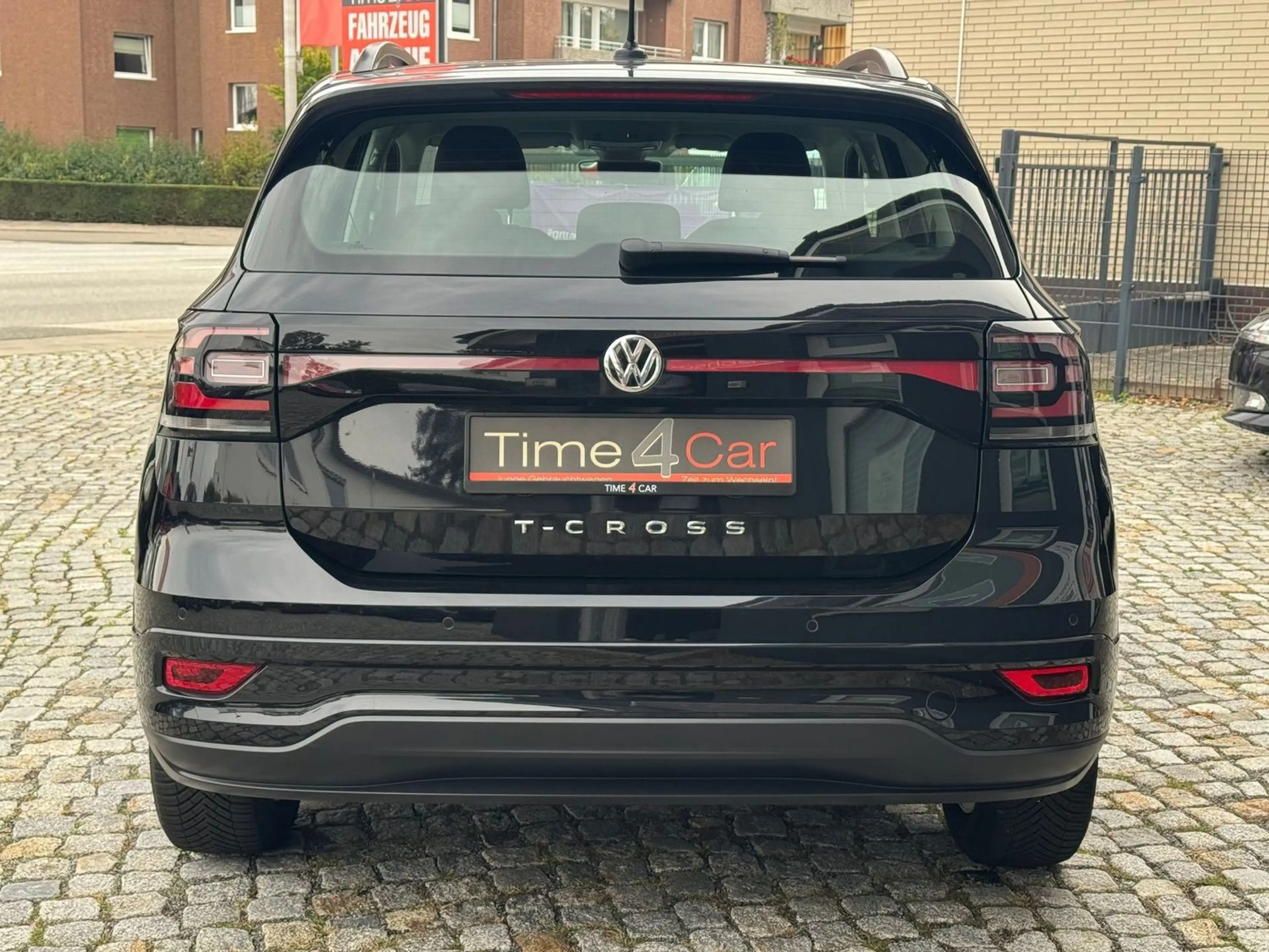 Volkswagen T-Cross Life R-Line CarPlay Navi Tempo Autom. — photo 10