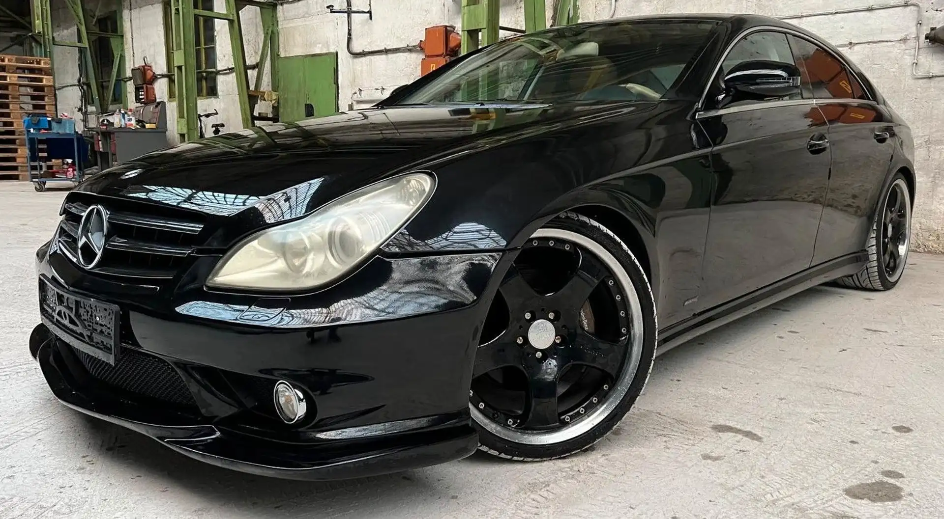 Mercedes-Benz CLS 350 AMG SPORT-PAKET CARLSSON "20 LEDER-BEIGE Schwarz - 1