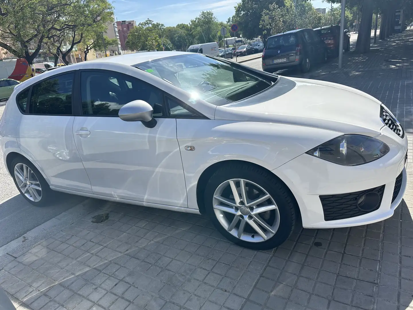 SEAT Leon León 2.0TDI CR FR DSG - 2