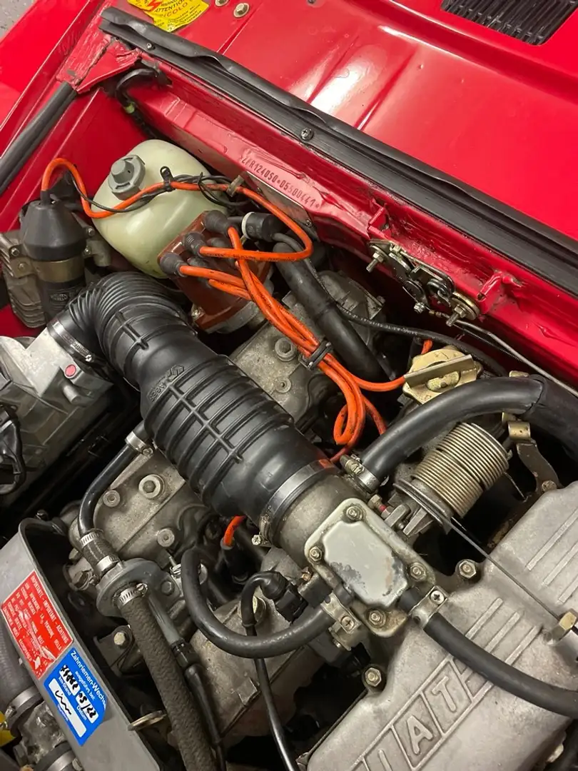 Fiat 124 Spider Pinin Farina Euro Spider Rot - 2