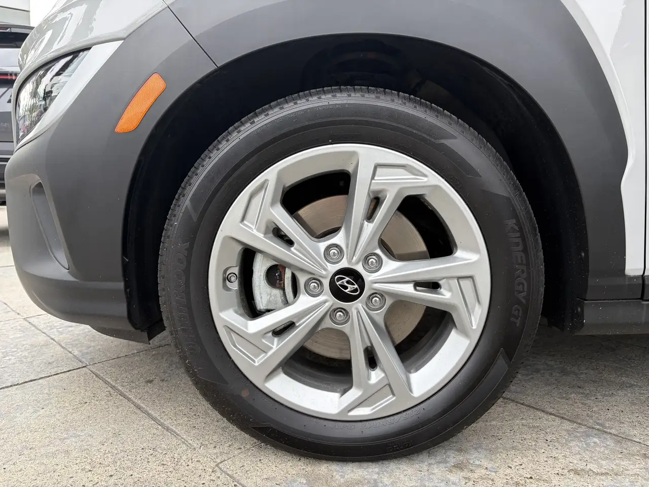 Hyundai KONA снимка Hyundai KONA