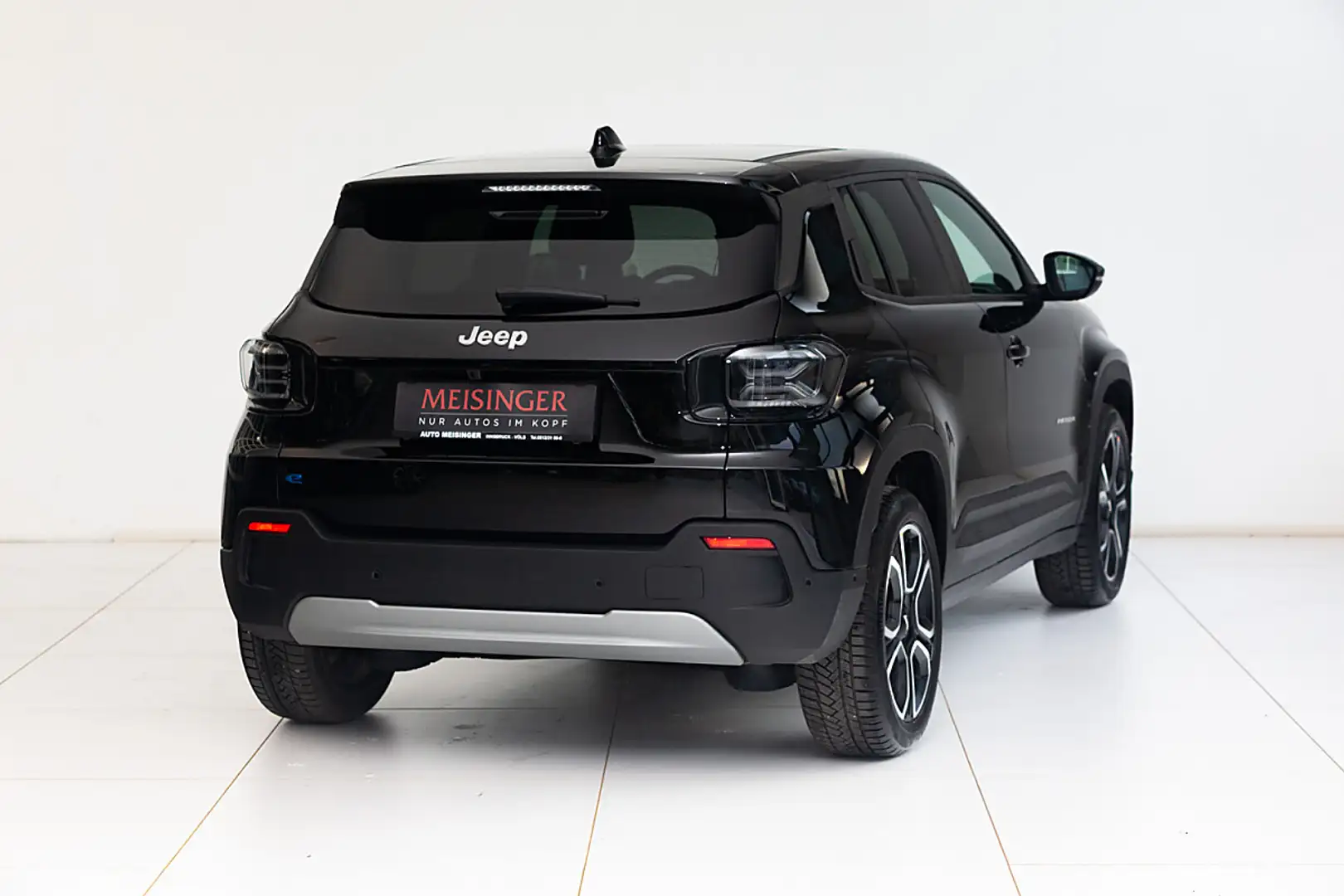 Jeep Avenger BEV 54kWh Altitude Schwarz - 2