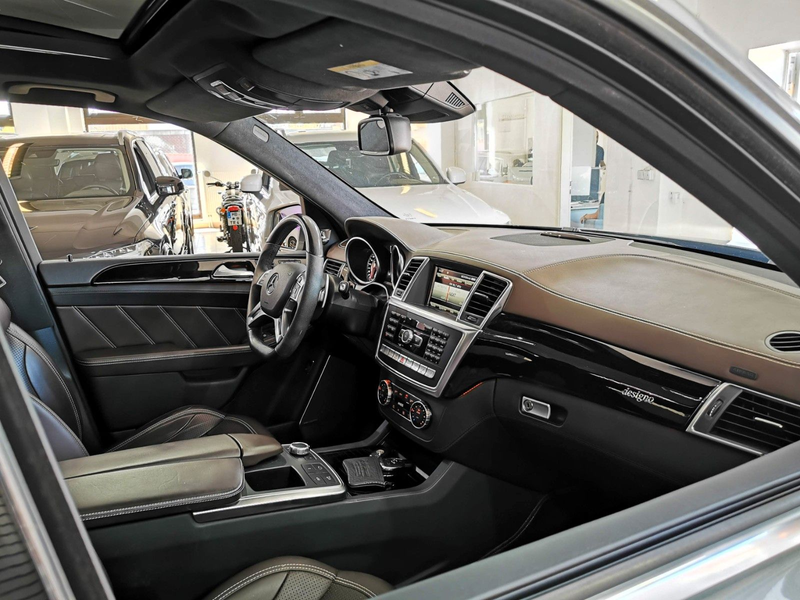 Mercedes-Benz ML 63 AMG PERFORMANCE [GARANTIE] — photo 13