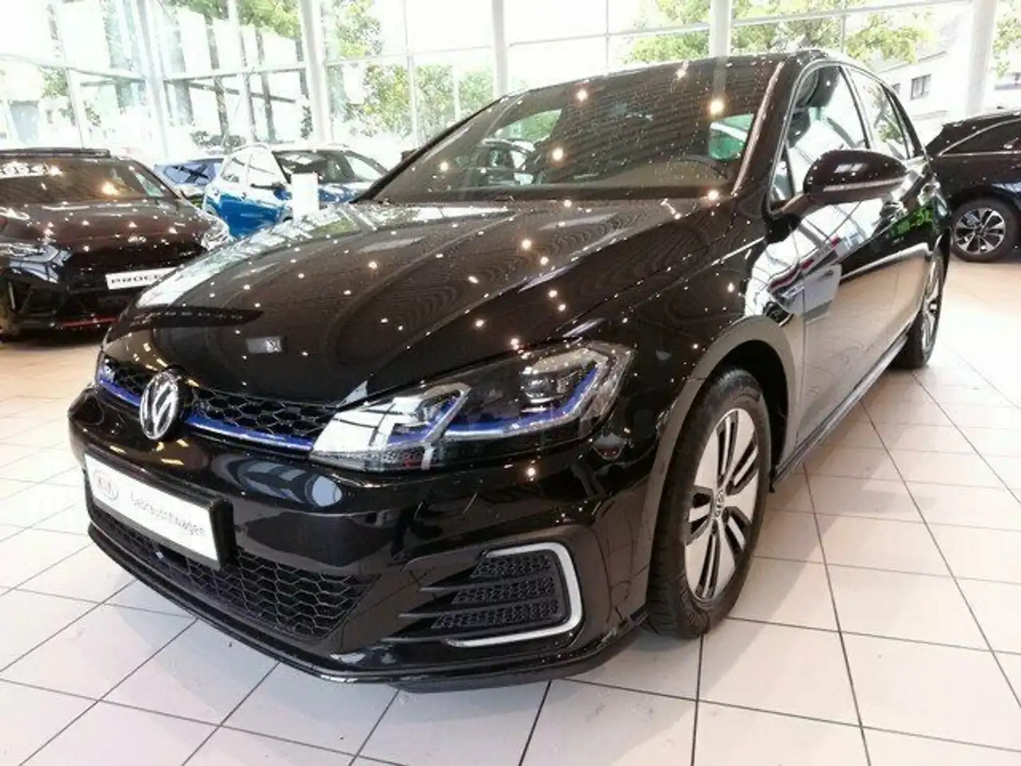 Volkswagen Golf GTE Zwart - 1