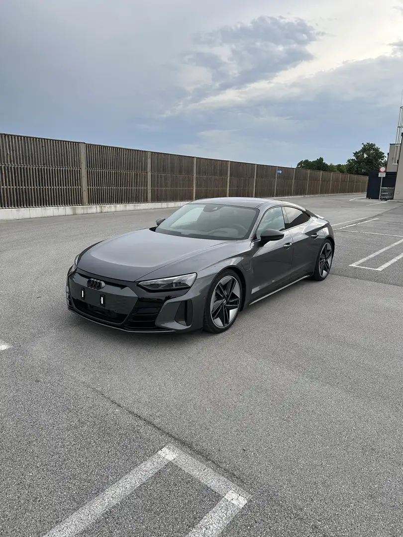 Audi e-tron GT 93,4kWh RS quattro Grau - 1