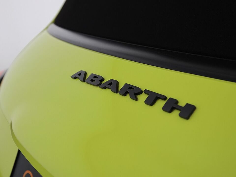 Abarth 500e Cabrio Turismo Aut LED LEDER NAVI TEMP R-CAM — photo 8
