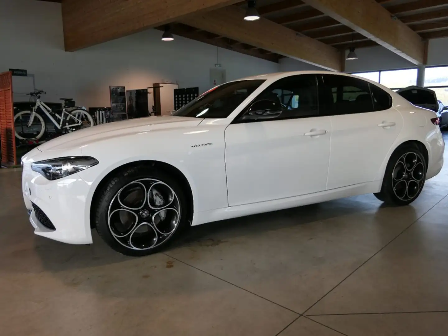Alfa Romeo Giulia 2.0 Turbo 280 CV AT8 Veloce Bianco - 1