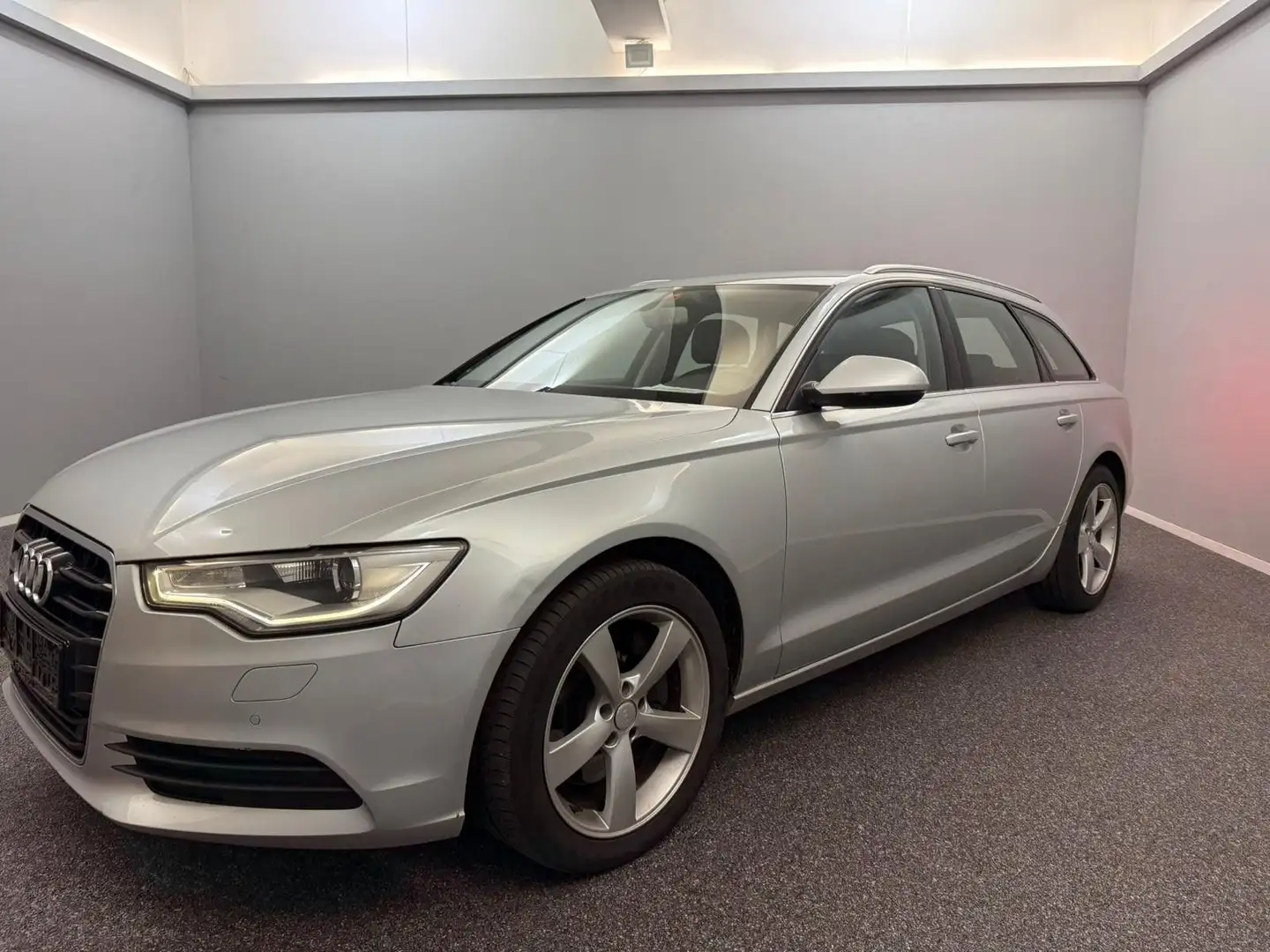 Audi A6 Avant 3.0 TDI quattro BOSE*RÜCKKAM*XENON+*AHK Argent - 1