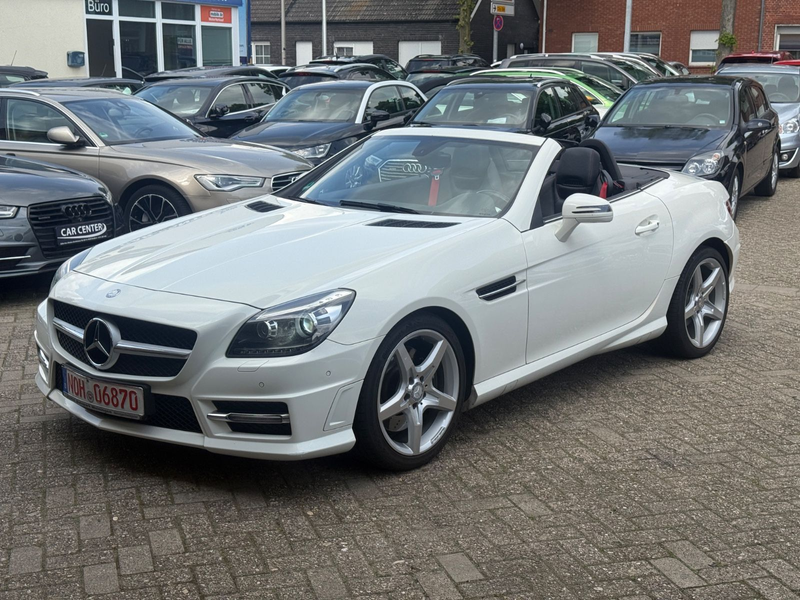 Mercedes-Benz SLK 200 AMG-Line BlueEfficiency*NAVI*SHZ*PANO**