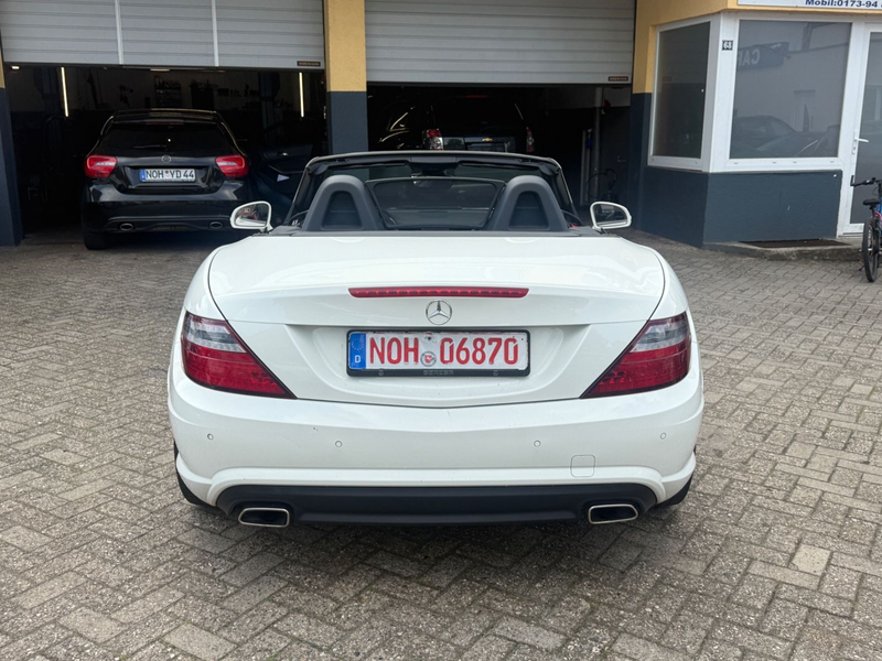 Mercedes-Benz SLK 200 AMG-Line BlueEfficiency*NAVI*SHZ*PANO** — photo 4