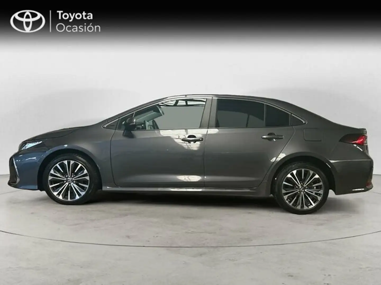 Toyota Corolla Sedan Style 140H Gris - 2