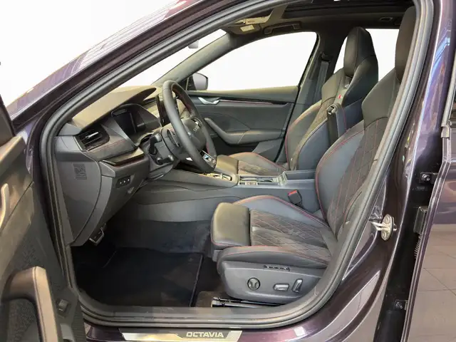 Skoda Octavia view 7