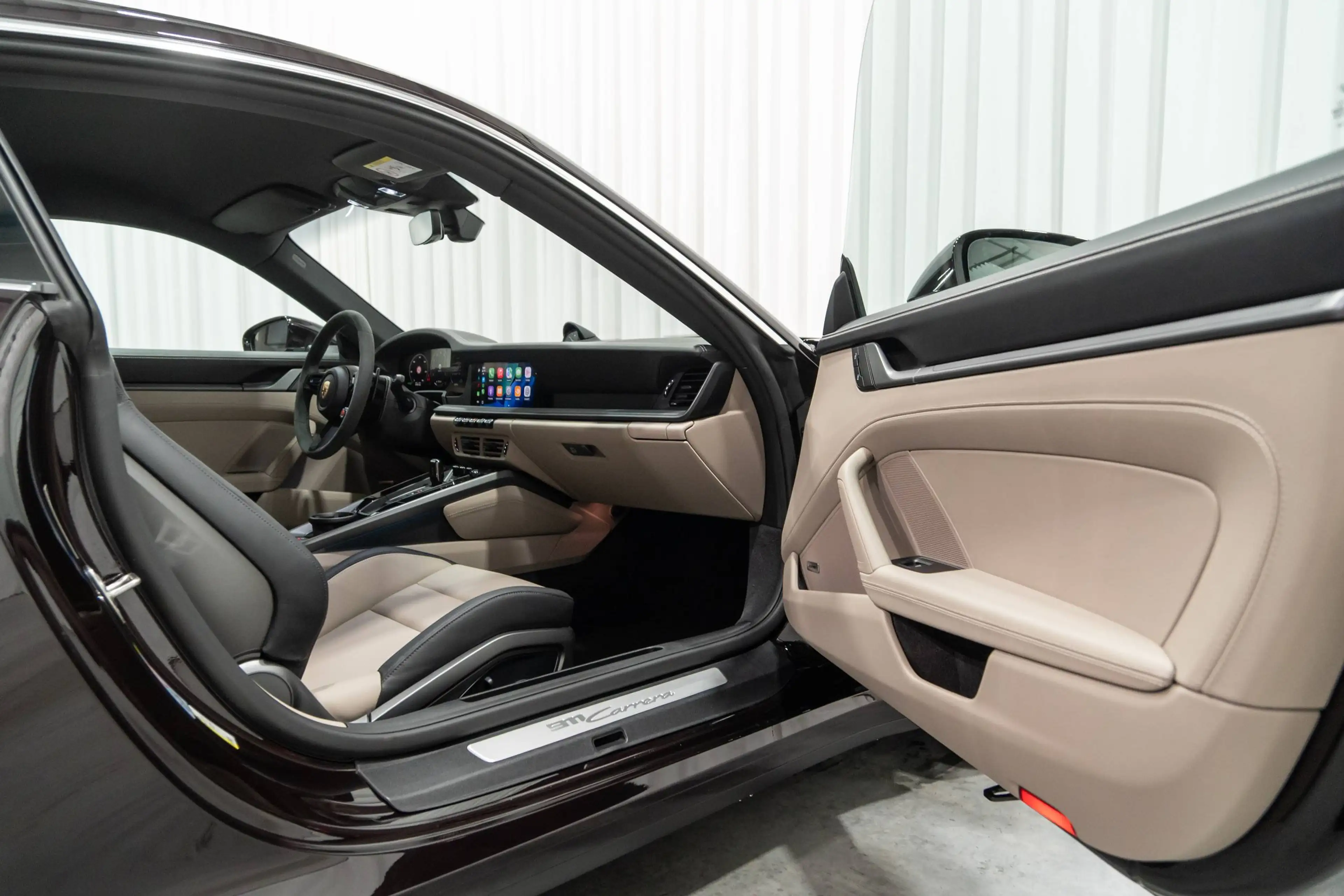 Porsche 911 992.2 Carrera 2 Coupé PTS Superior Red / Chalk Beige — photo 15