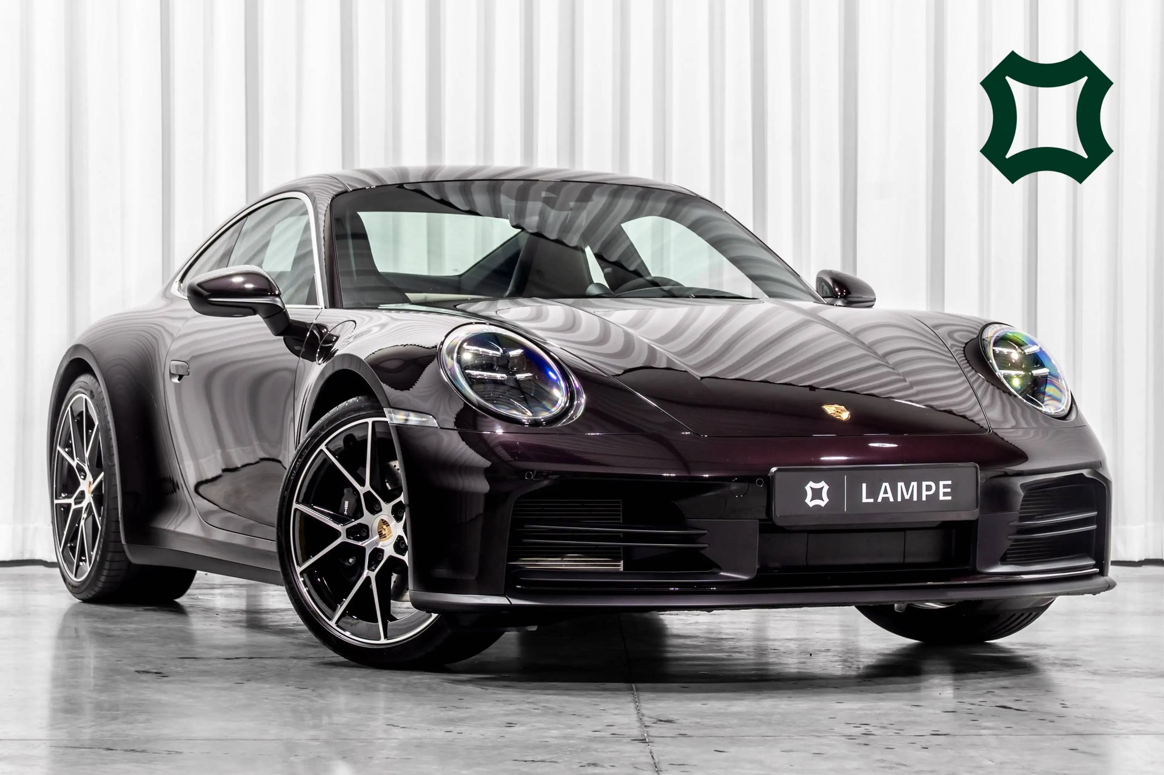 Porsche 911 992.2 Carrera 2 Coupé PTS Superior Red / Chalk Beige