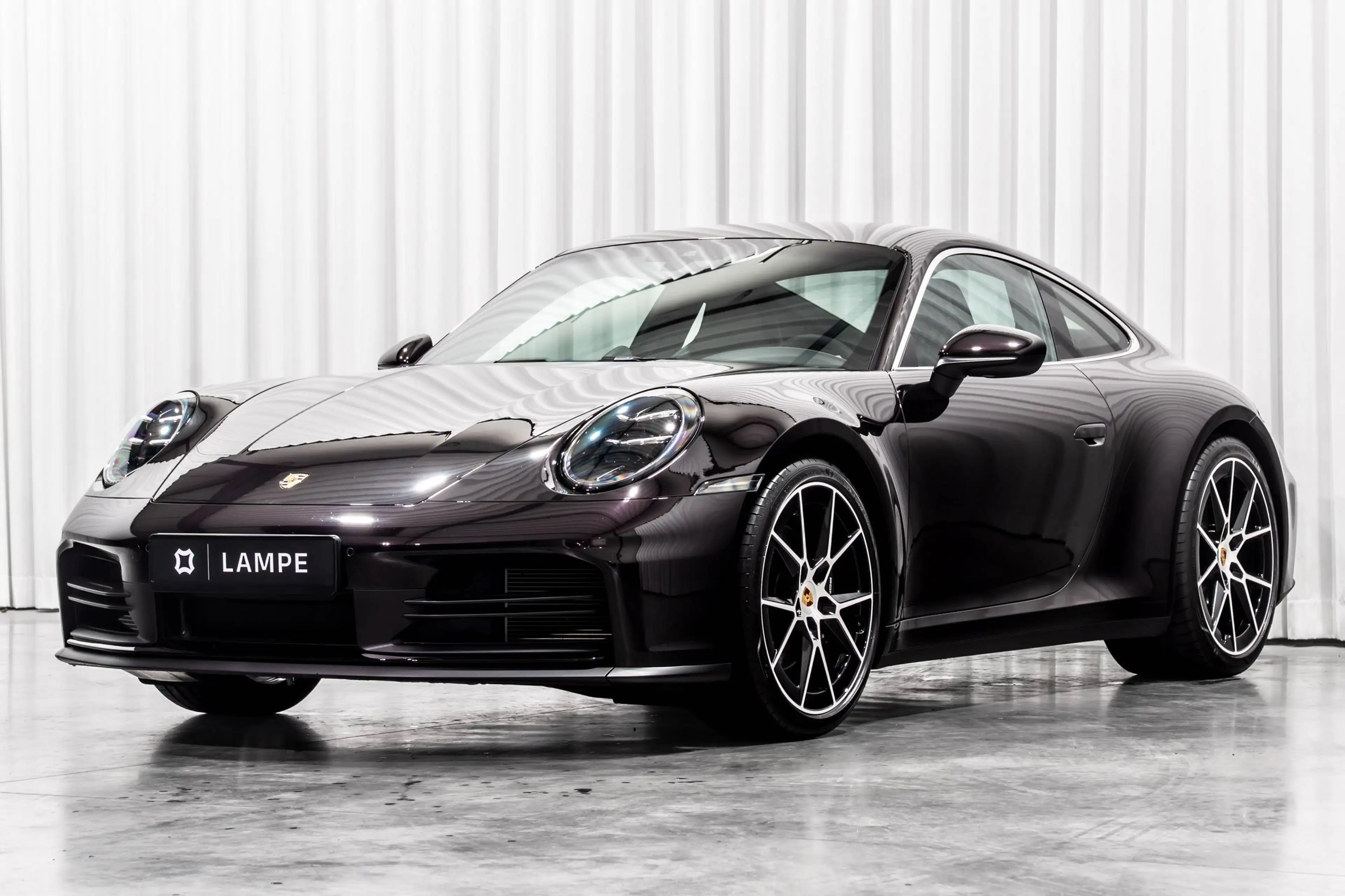 Porsche 911 992.2 Carrera 2 Coupé PTS Superior Red / Chalk Beige — photo 3