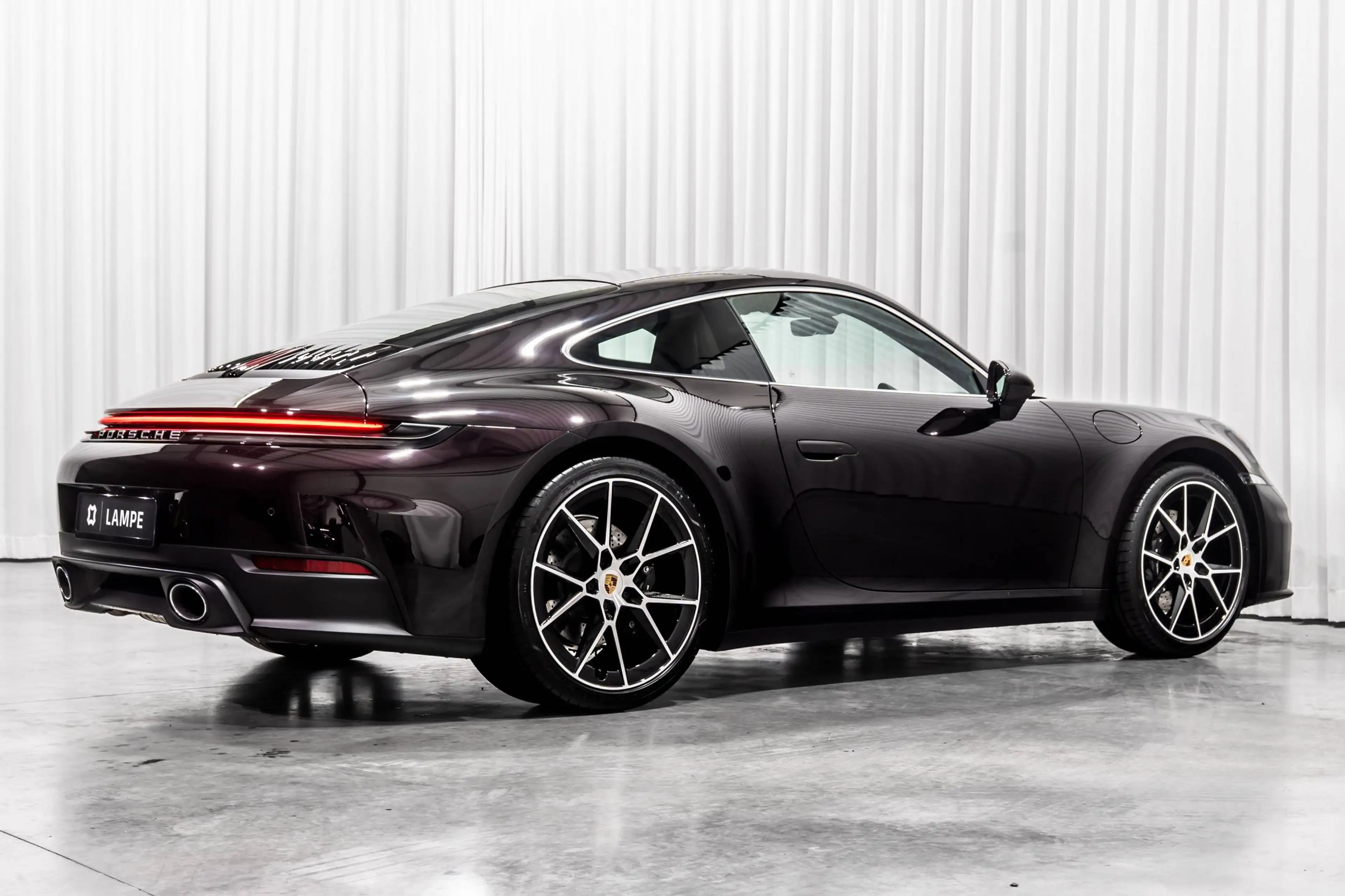 Porsche 911 992.2 Carrera 2 Coupé PTS Superior Red / Chalk Beige — photo 9