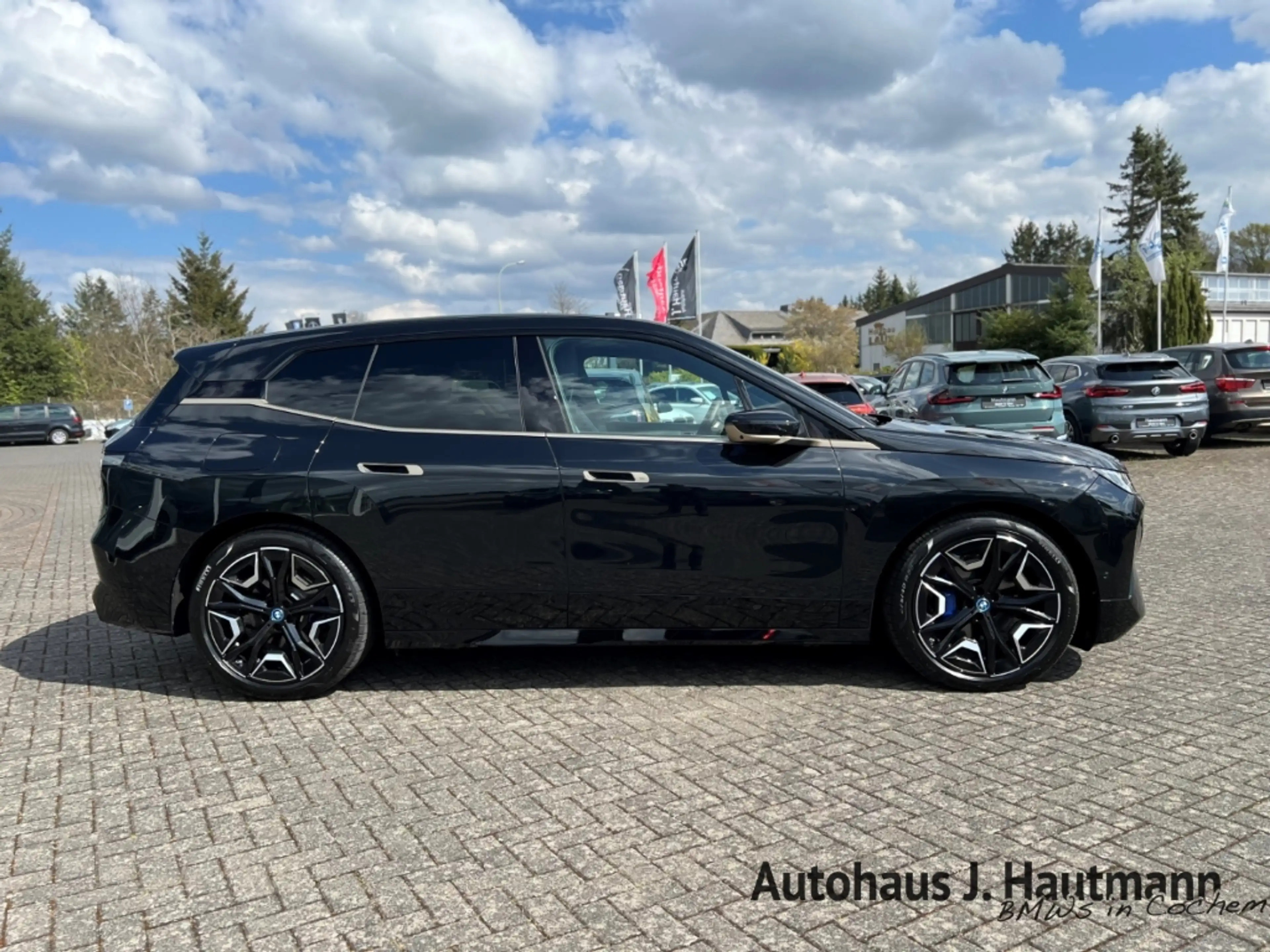 BMW iX xDrive 50 +NP:136.580€+AHK+LASER+PANO+B&W+ — photo 9