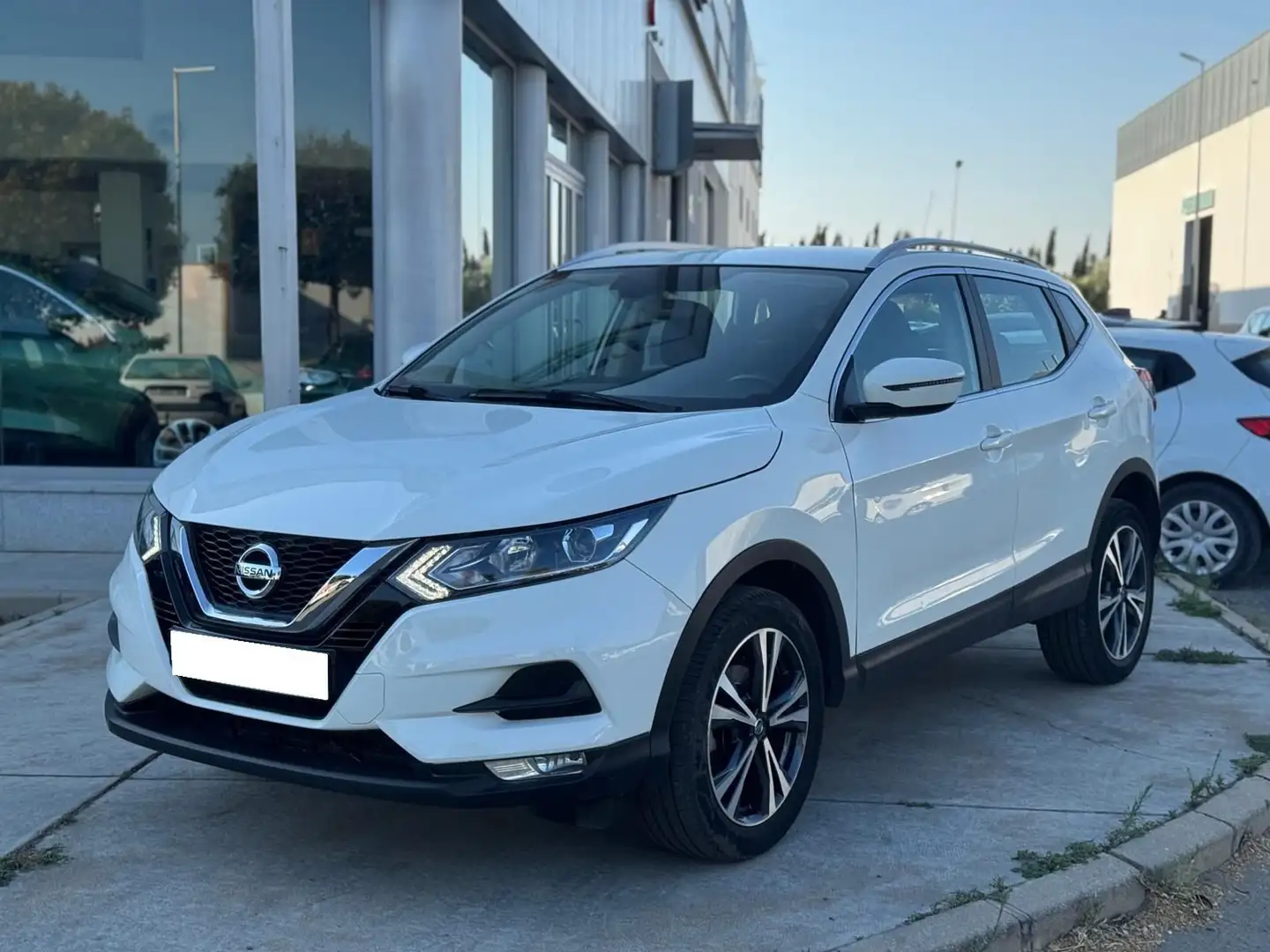 Nissan Qashqai 1.3 DIG-T N-Style 4x2 103kW Blanc - 1